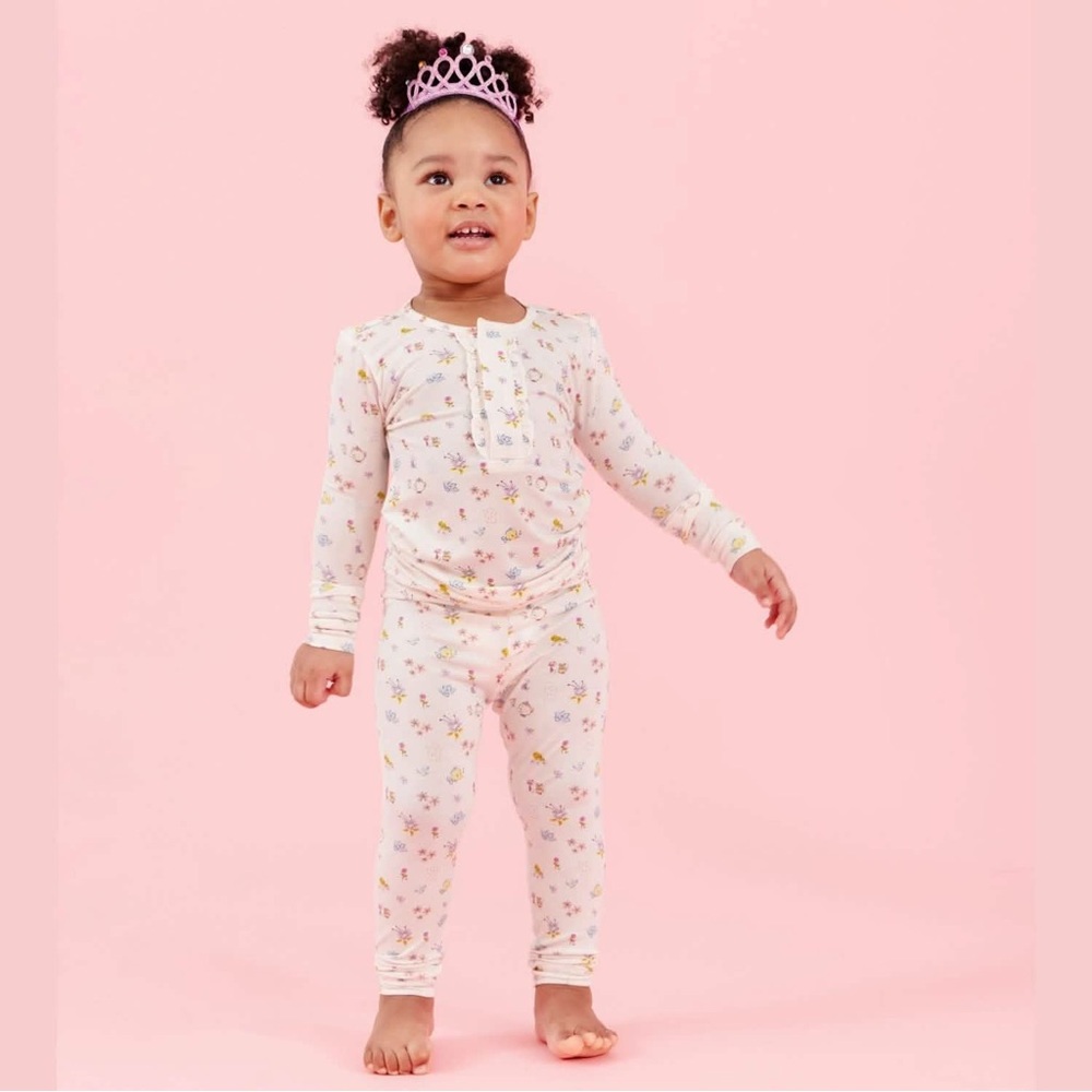 Magnetic Me Princess Friends Pajama Set - Picture 2 of 5